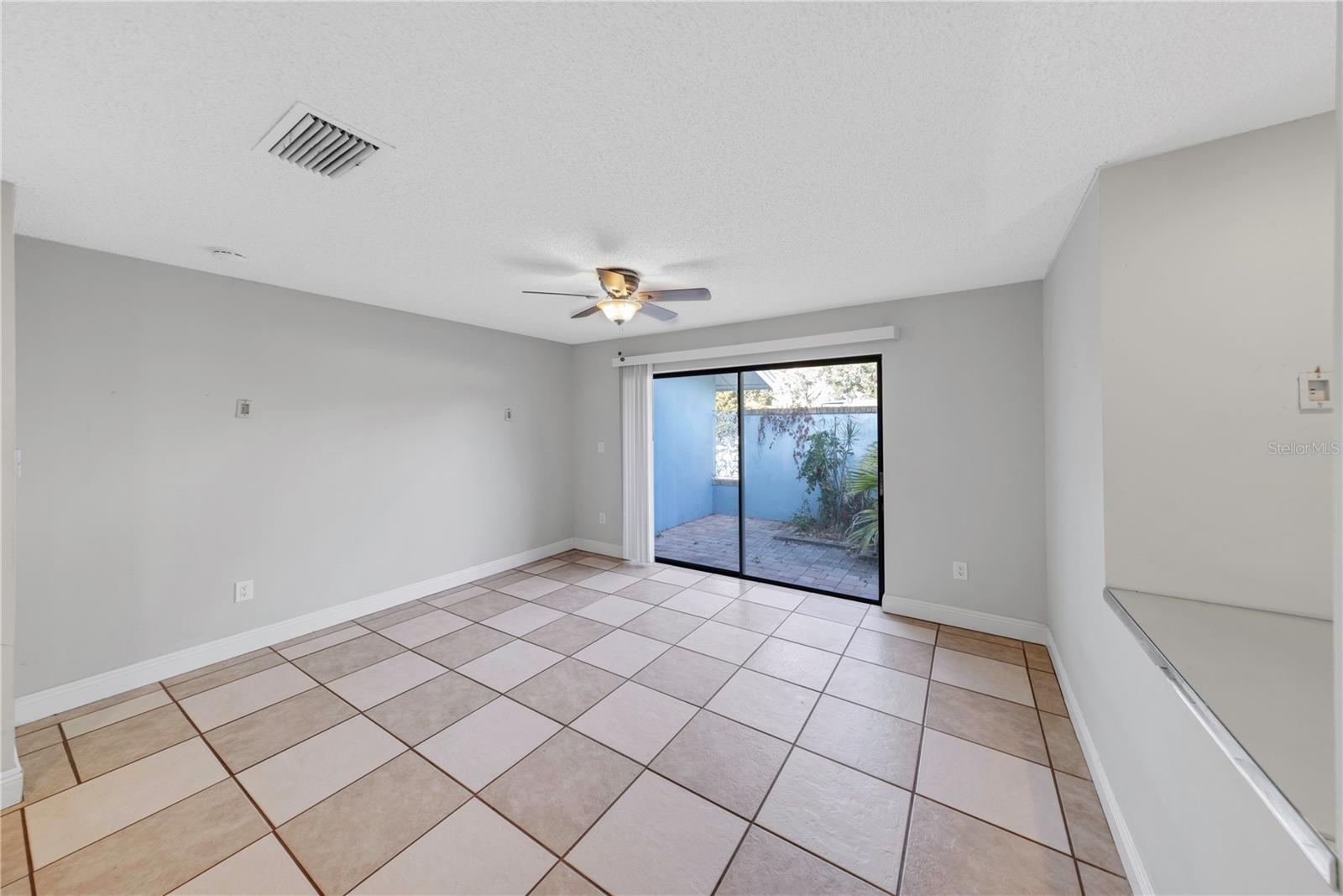 Image 12 of 43 For 605 Citrus Court