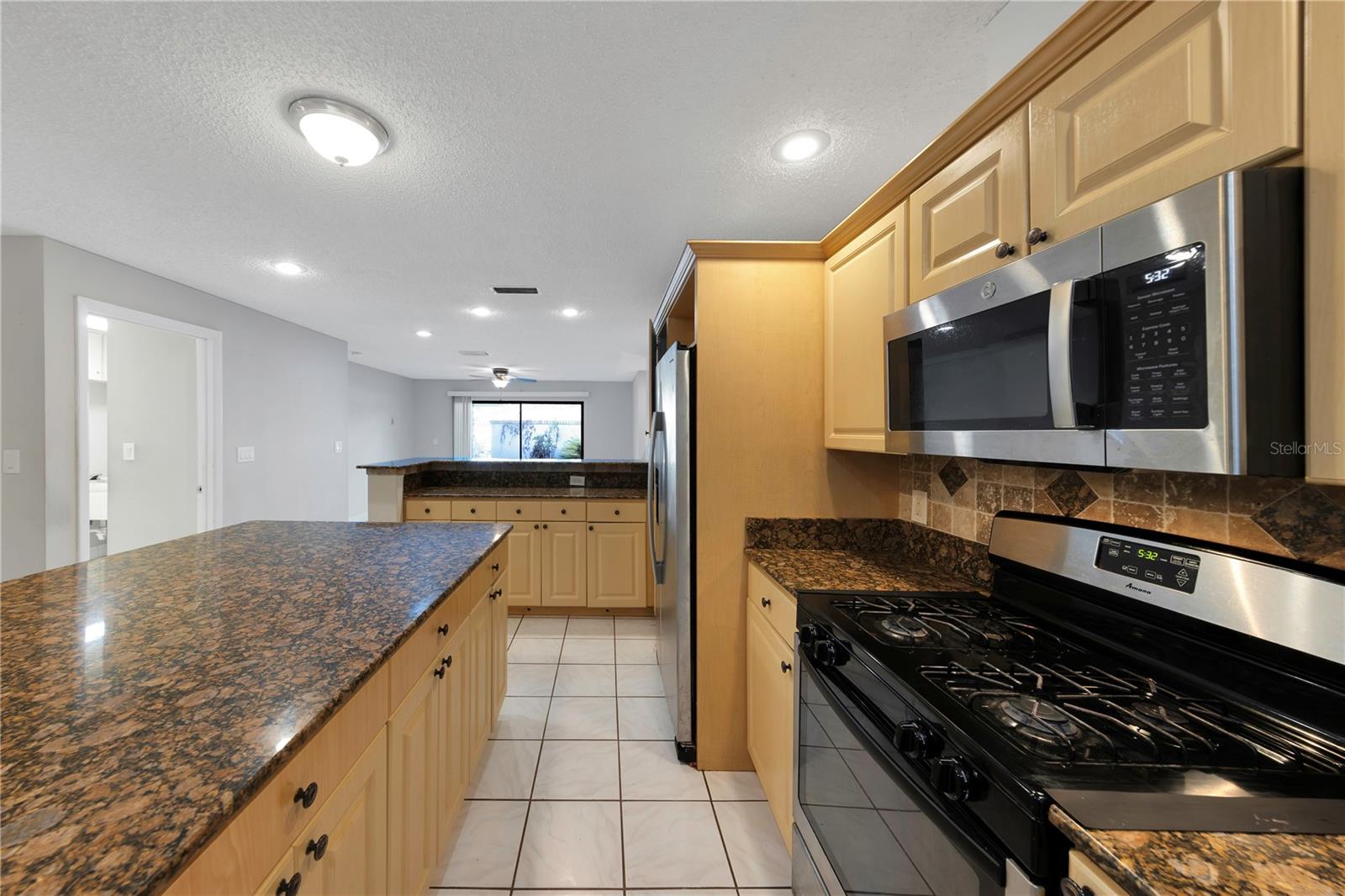 Image 15 of 43 For 605 Citrus Court
