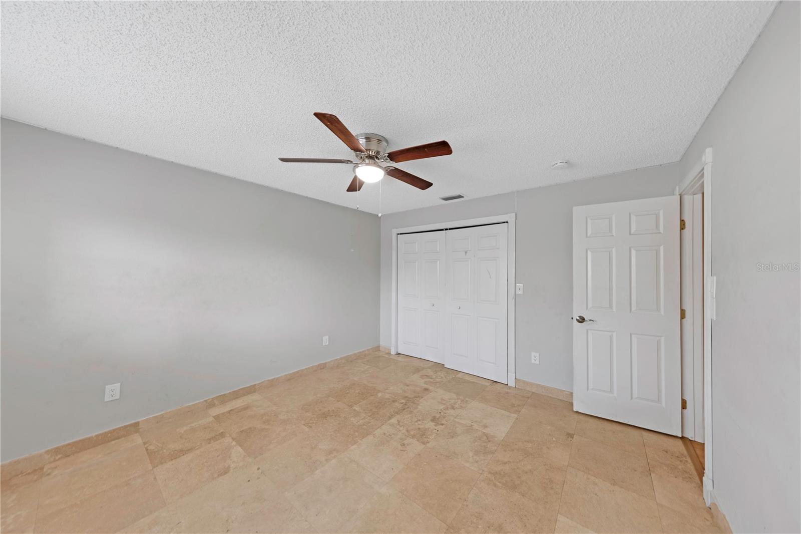 Image 29 of 43 For 605 Citrus Court