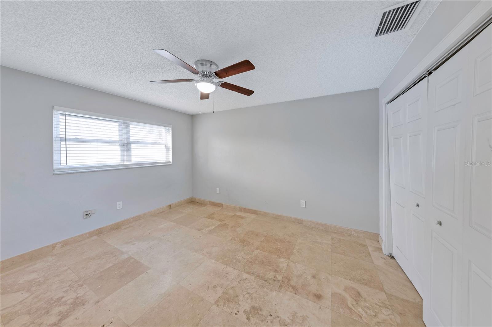 Image 31 of 43 For 605 Citrus Court