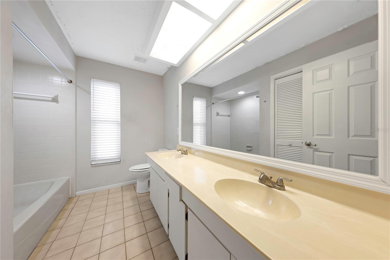 Image 34 of 43 For 605 Citrus Court