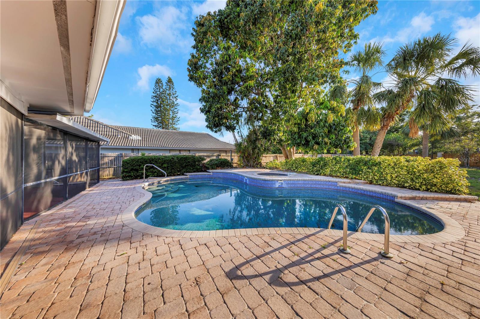 Image 5 of 43 For 605 Citrus Court