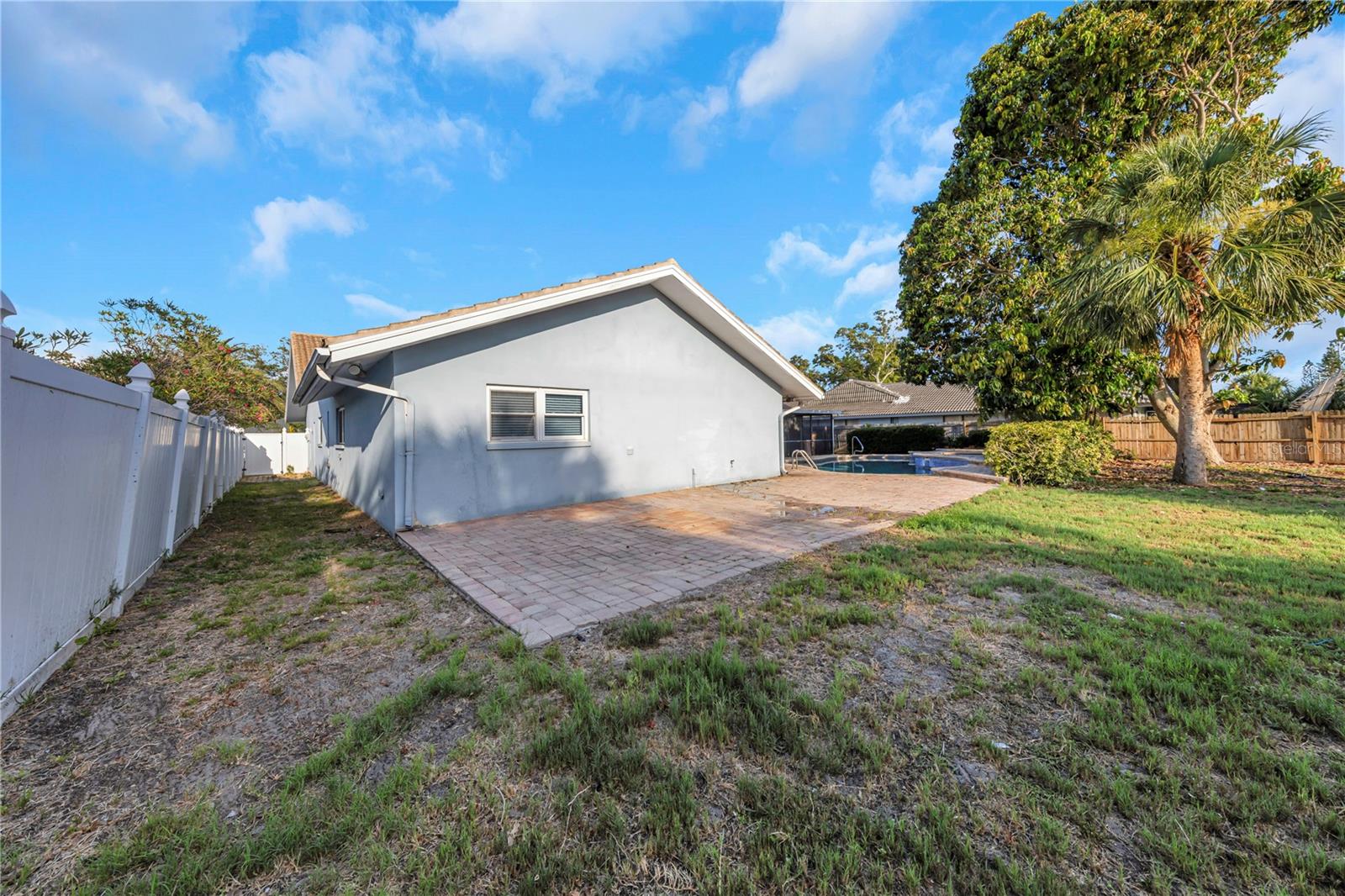 Image 8 of 43 For 605 Citrus Court