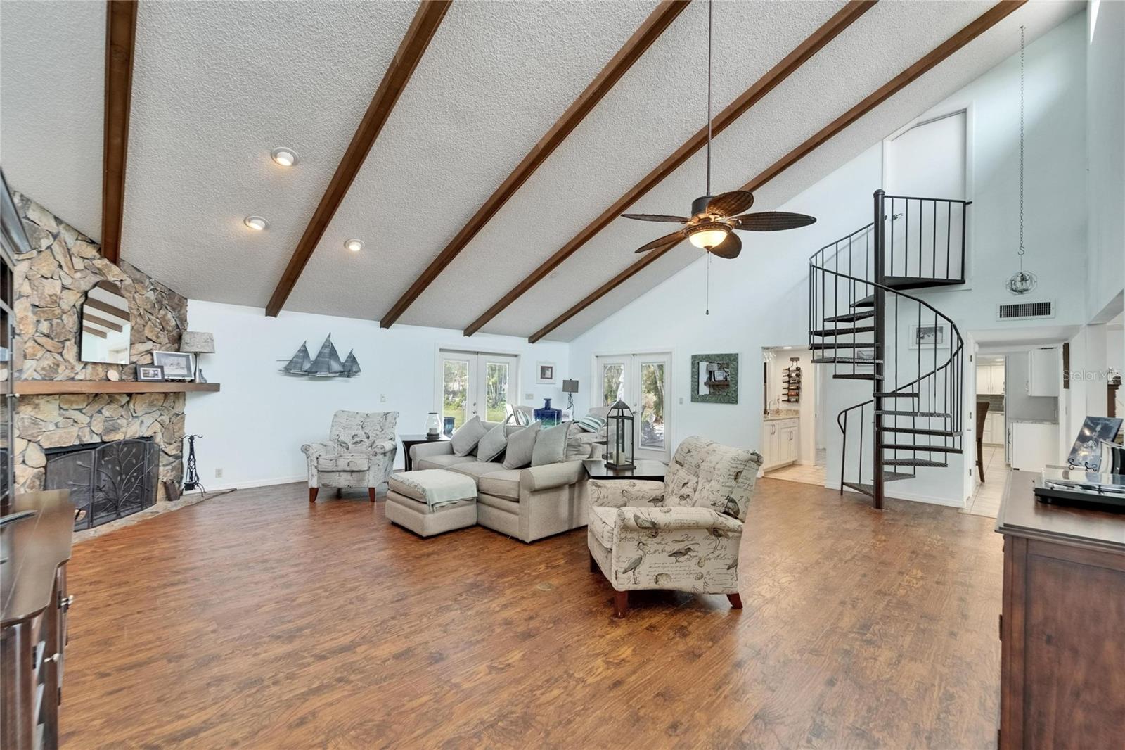 Image 12 of 59 For 7815 16th Avenue Nw