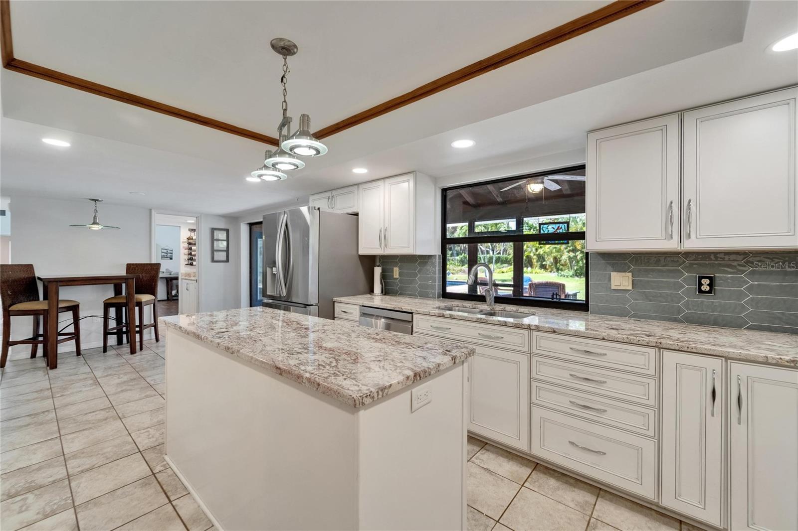 Image 17 of 59 For 7815 16th Avenue Nw