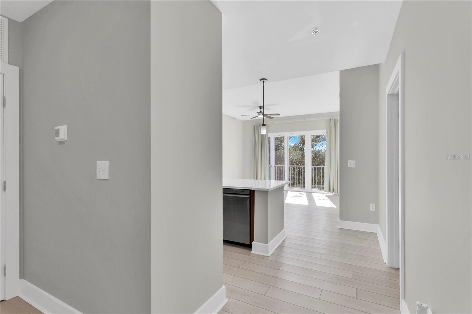 Image 10 of 50 For 1501 Doyle Carlton Drive 303