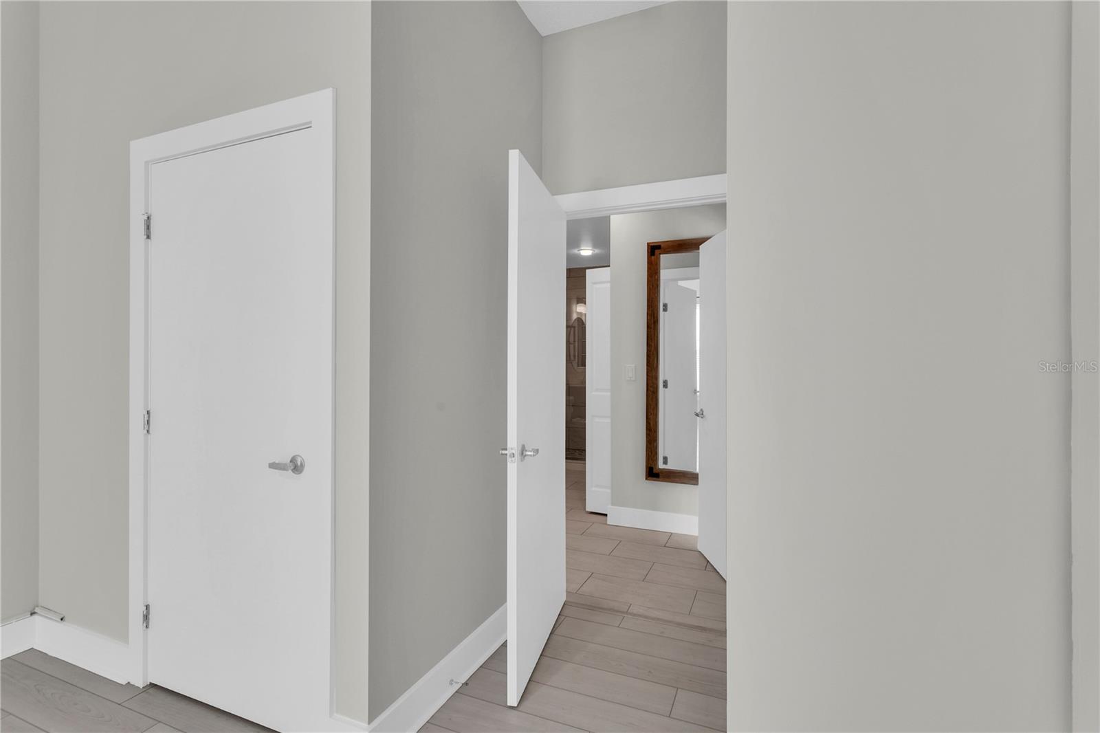Image 30 of 50 For 1501 Doyle Carlton Drive 303