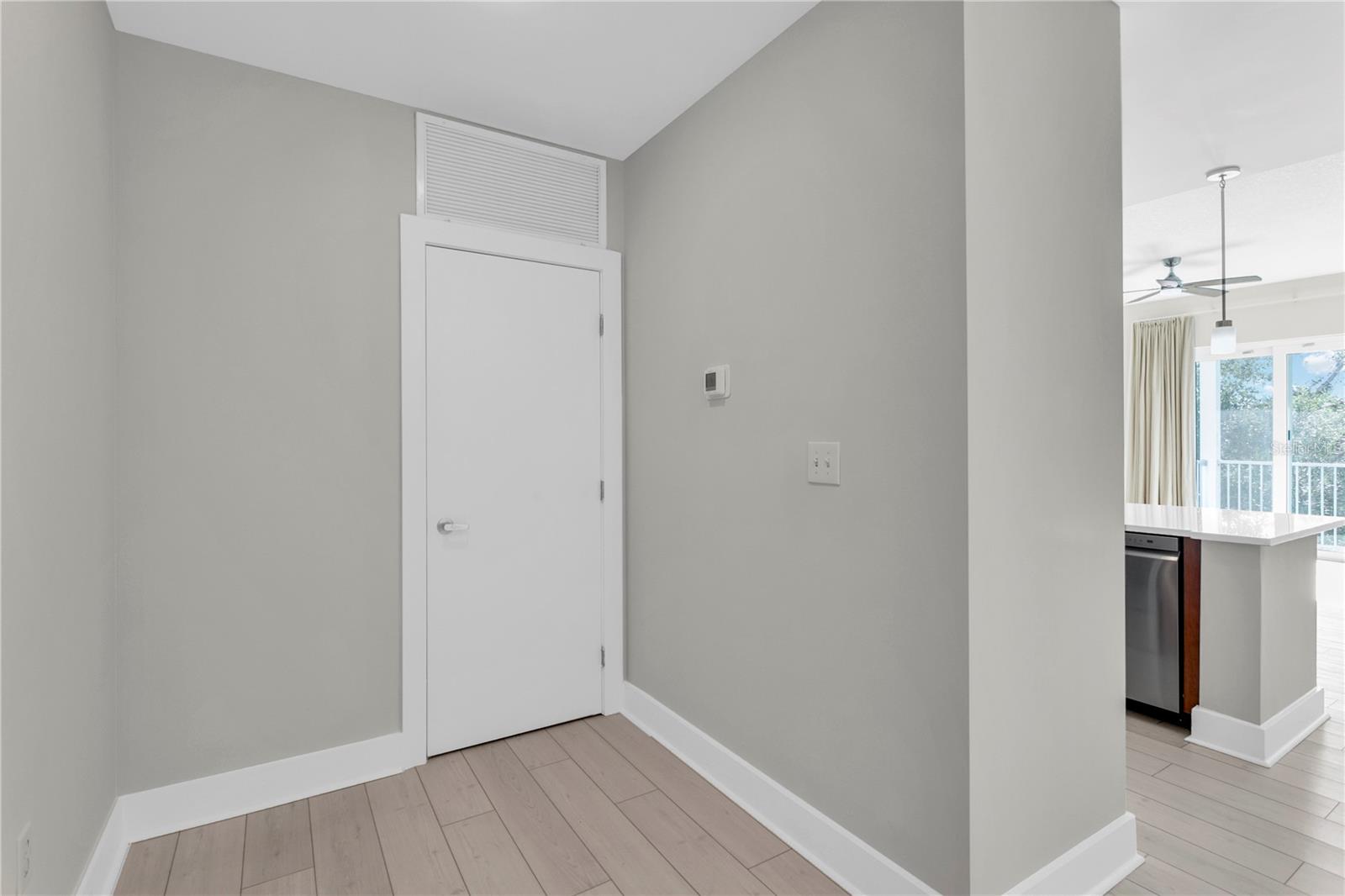 Image 7 of 50 For 1501 Doyle Carlton Drive 303