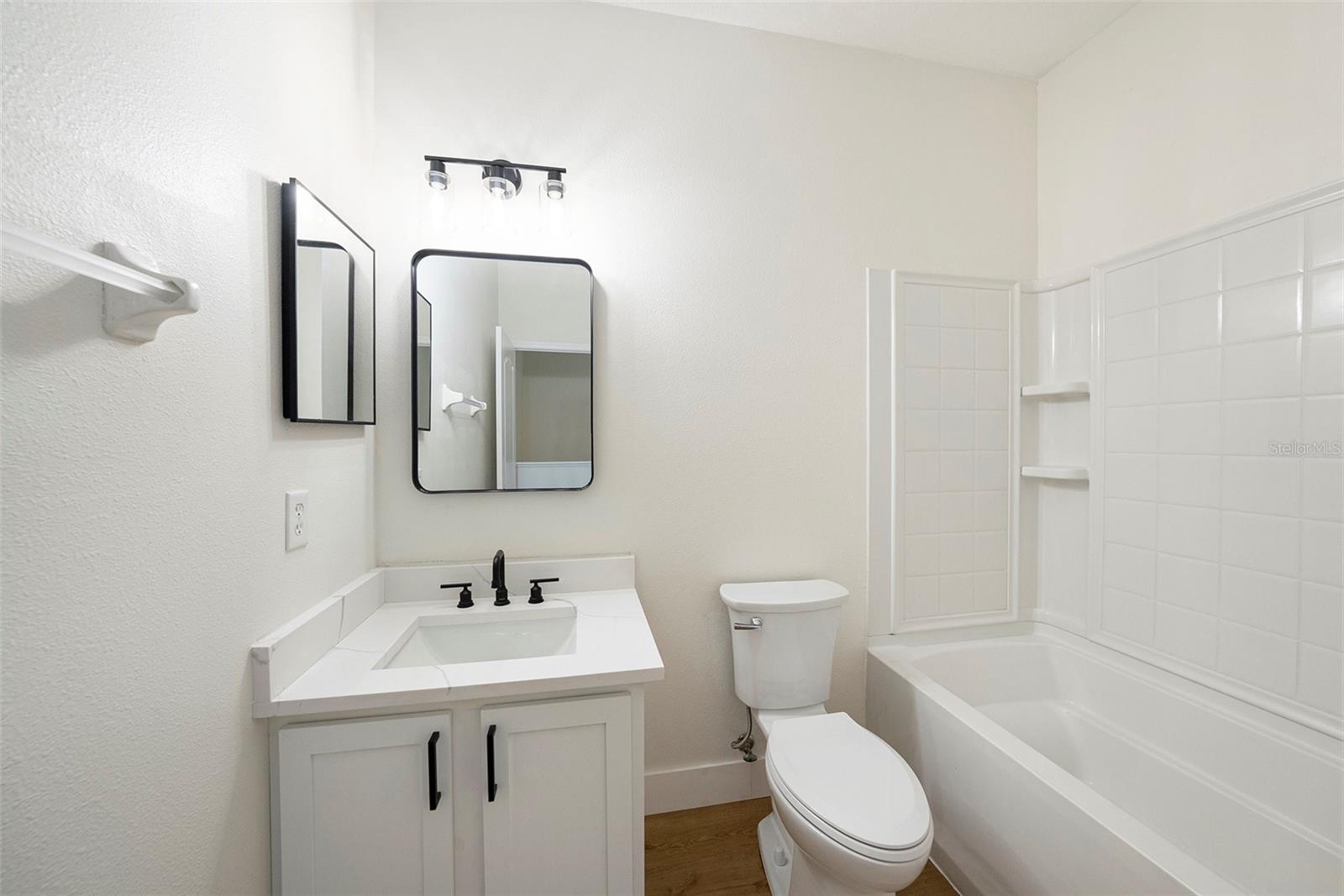 Image 13 of 19 For 12437 Foxmoor Peak Drive