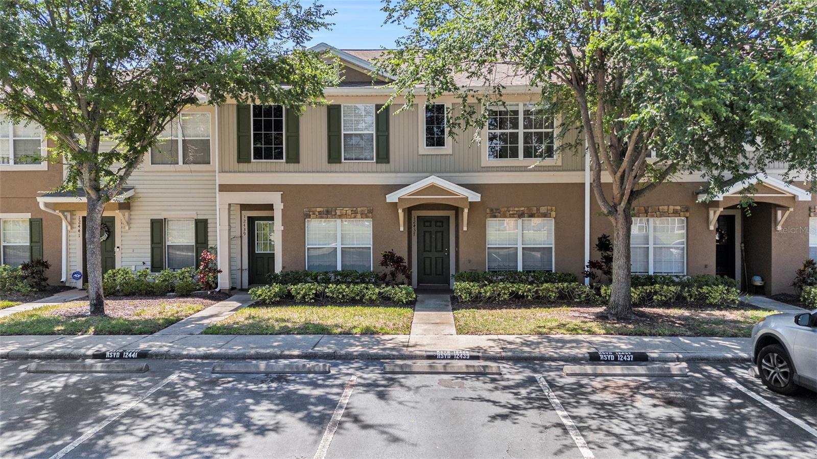 Image 16 of 19 For 12437 Foxmoor Peak Drive