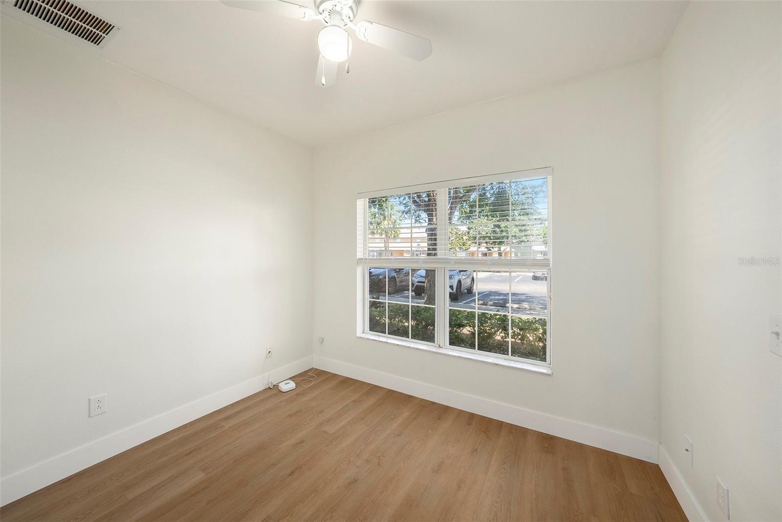 Image 8 of 19 For 12437 Foxmoor Peak Drive