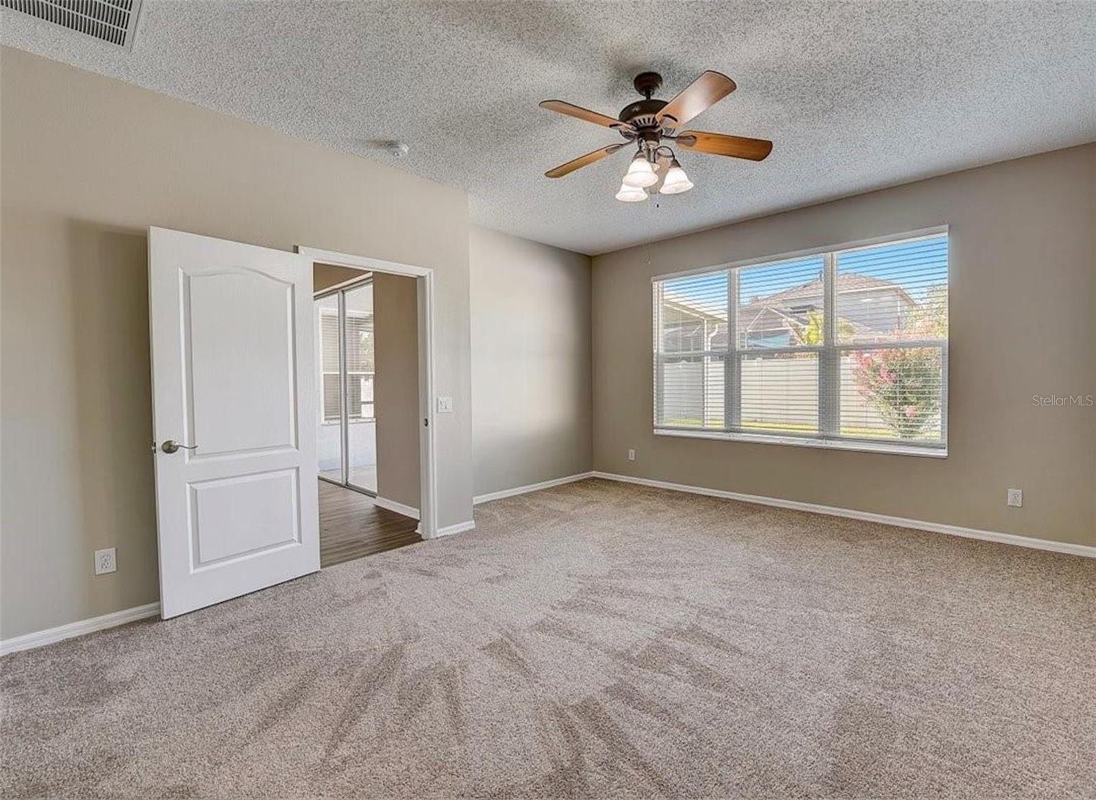 Image 4 of 6 For 4739 Mapletree Loop