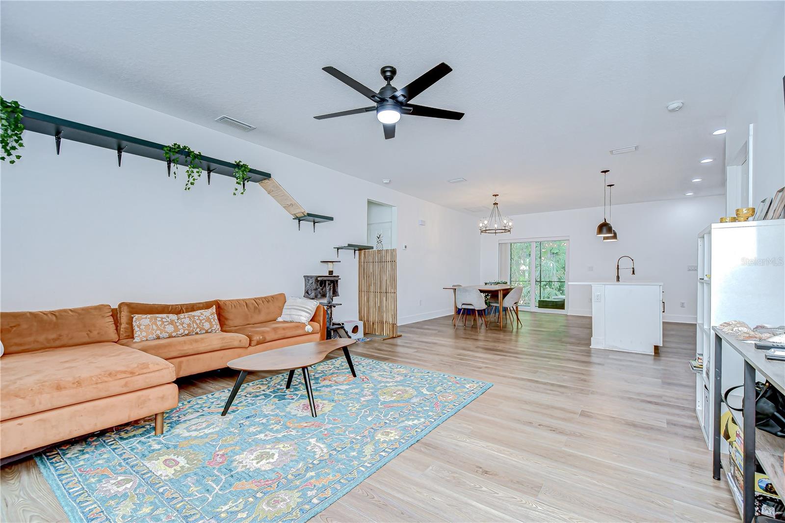 Image 4 of 31 For 1051 44th Street S