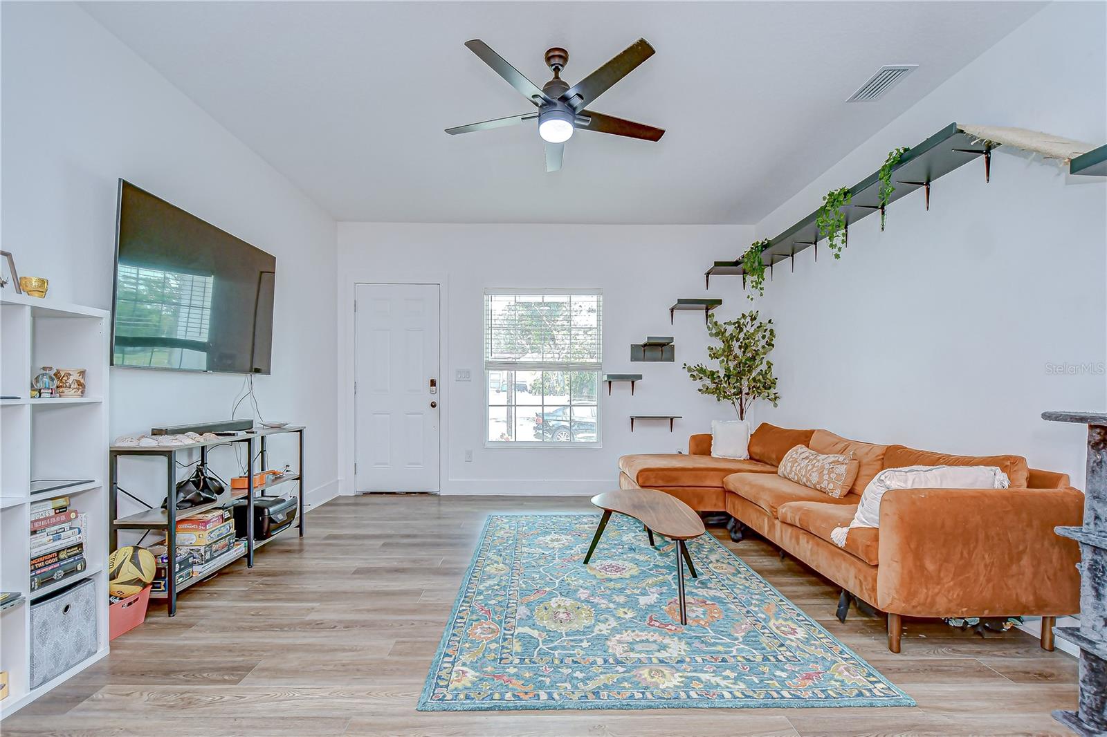 Image 7 of 31 For 1051 44th Street S