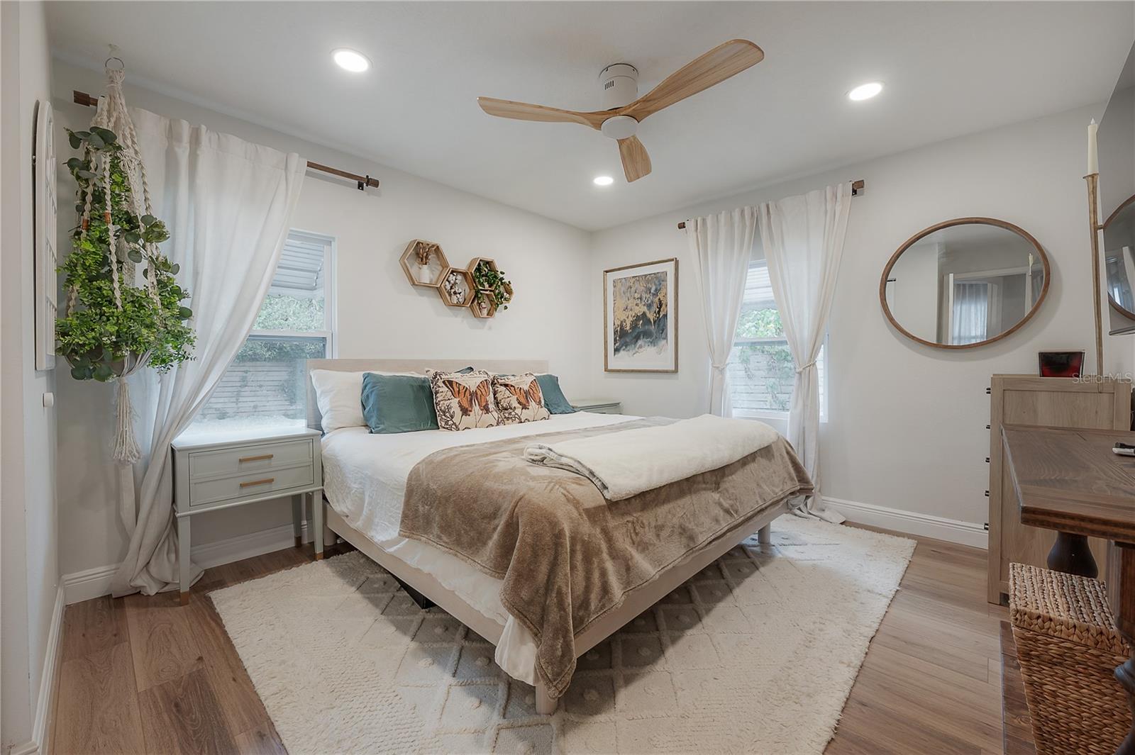 Image 11 of 28 For 7314 Dartmouth Avenue