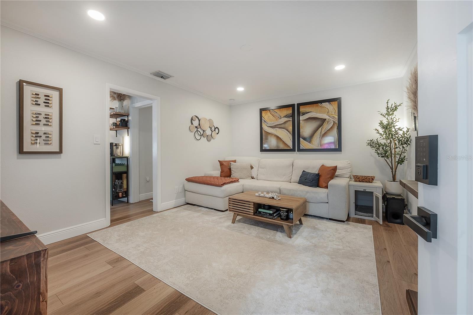 Image 4 of 28 For 7314 Dartmouth Avenue