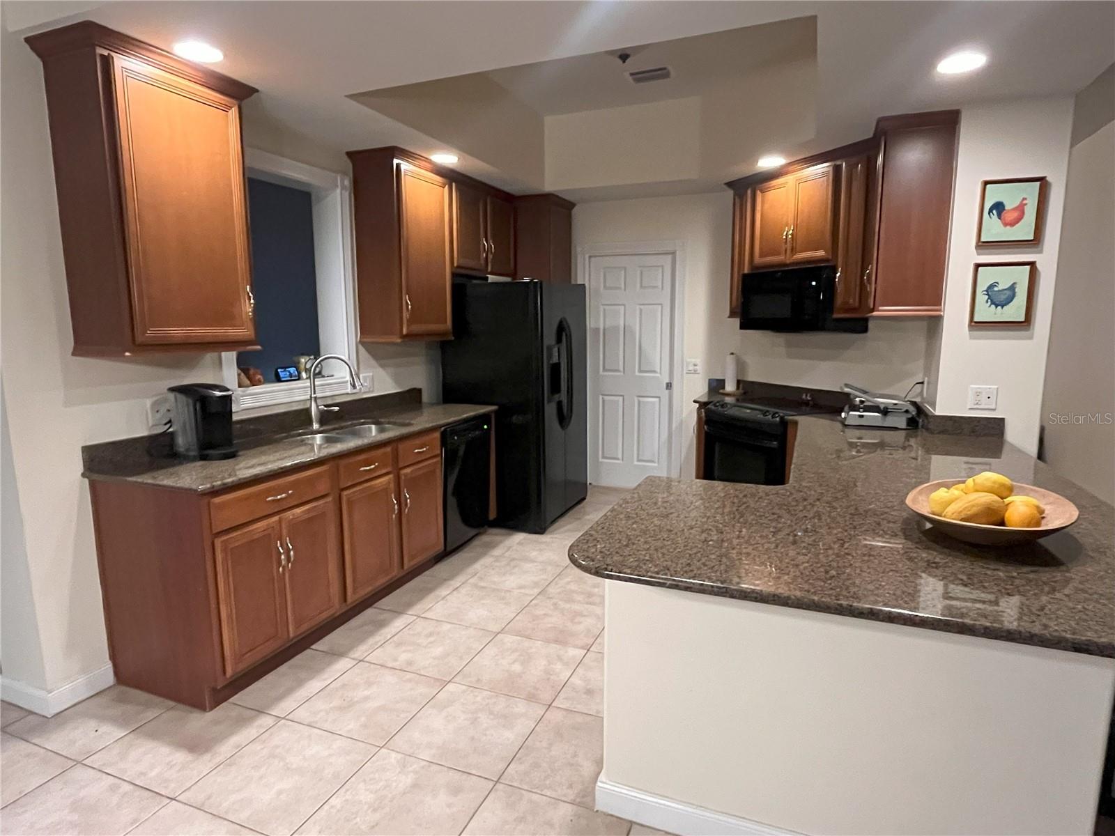 Image 4 of 12 For 12064 Navale Lane