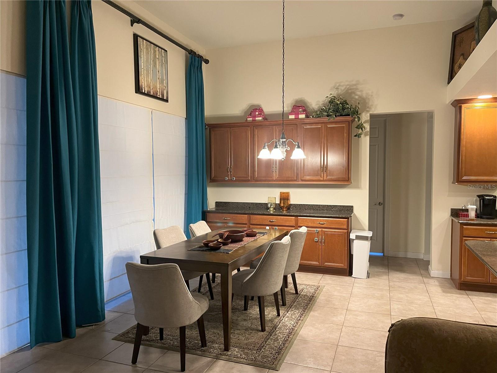 Image 7 of 12 For 12064 Navale Lane