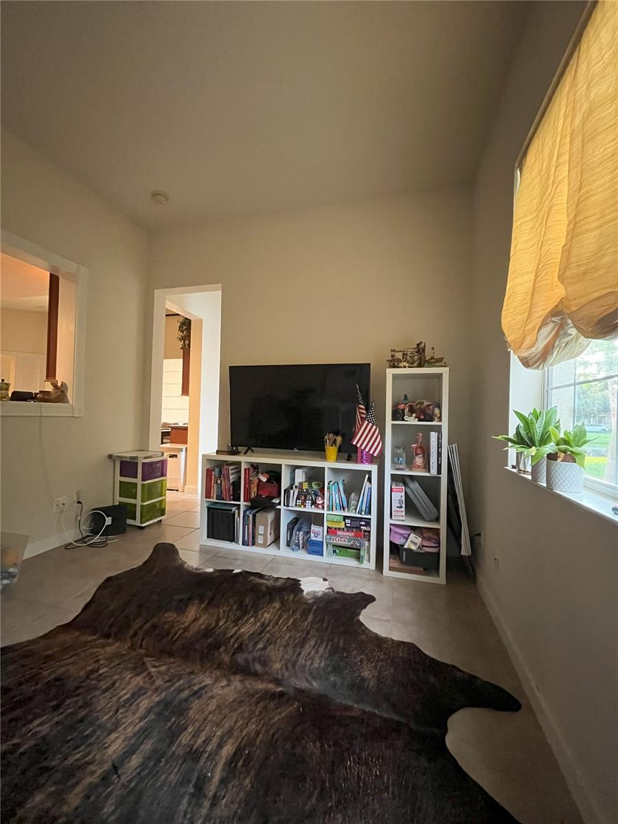 Image 8 of 12 For 12064 Navale Lane