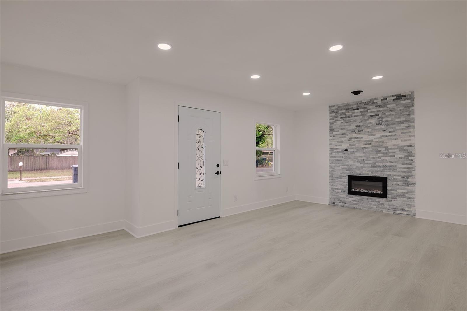 Image 12 of 34 For 5801 17th Street