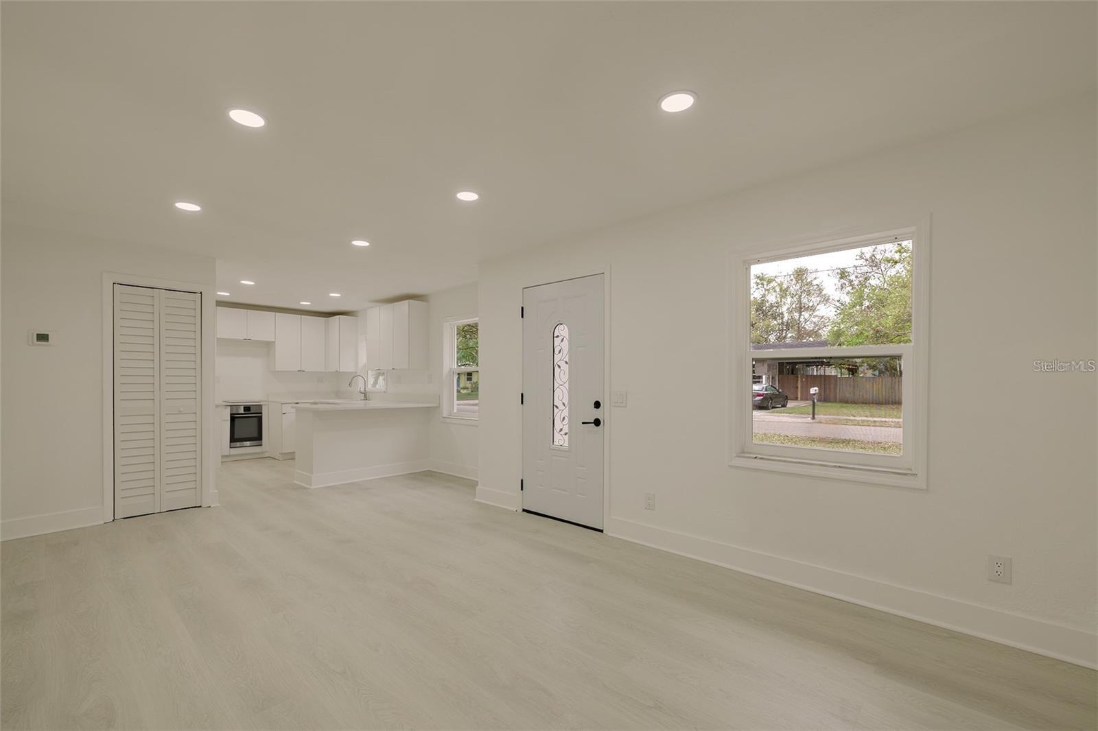 Image 14 of 34 For 5801 17th Street