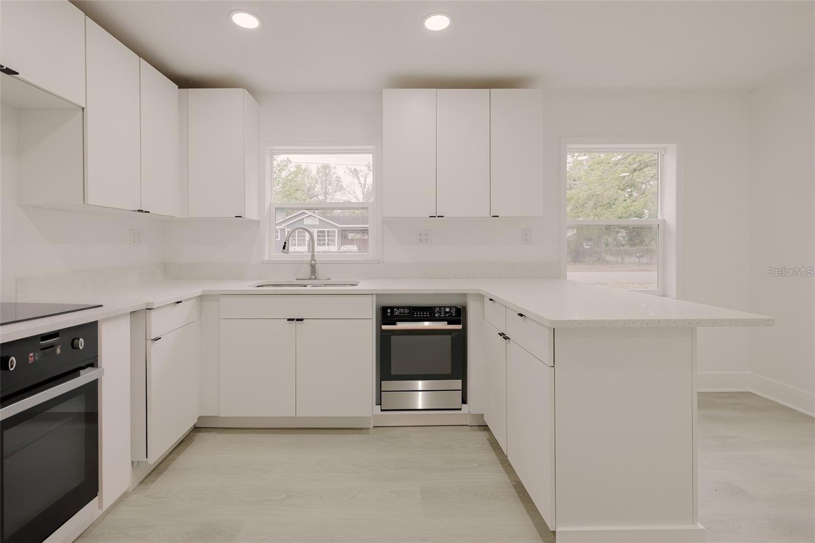 Image 18 of 34 For 5801 17th Street