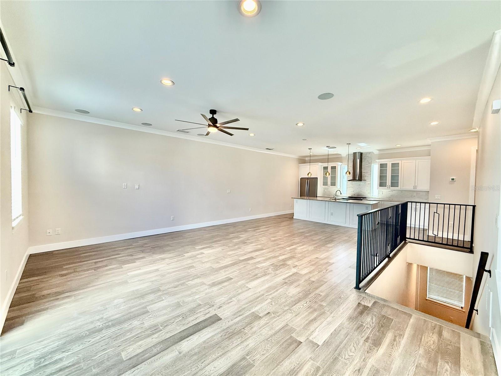 Image 10 of 39 For 4910 Mcelroy Avenue 3