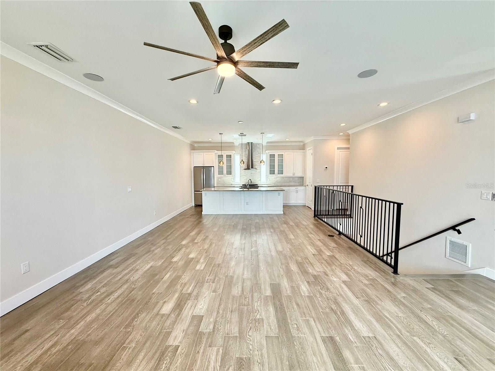 Image 12 of 39 For 4910 Mcelroy Avenue 3