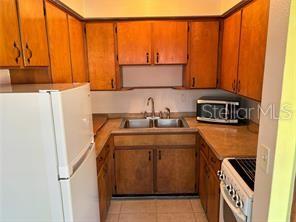 Image 3 of 6 For 1720 Morrill Street 4