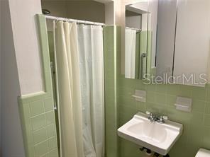 Image 5 of 6 For 1720 Morrill Street 4