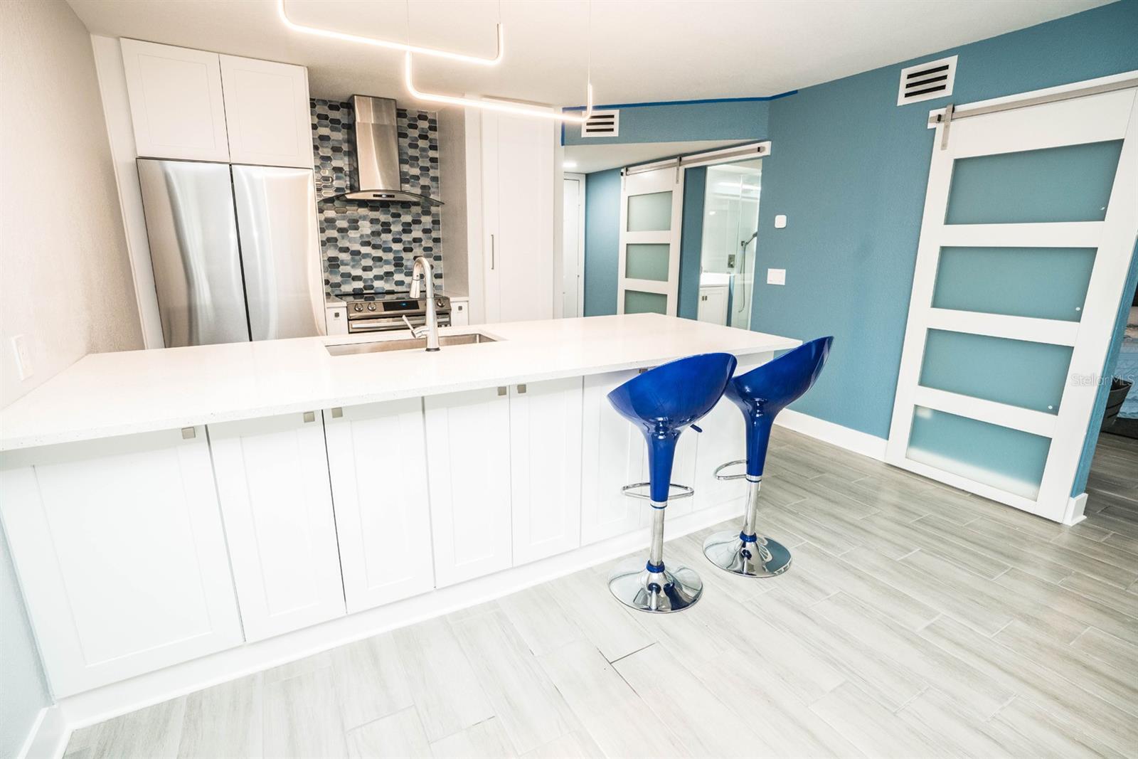Image 10 of 30 For 5712 Biscayne Court 201