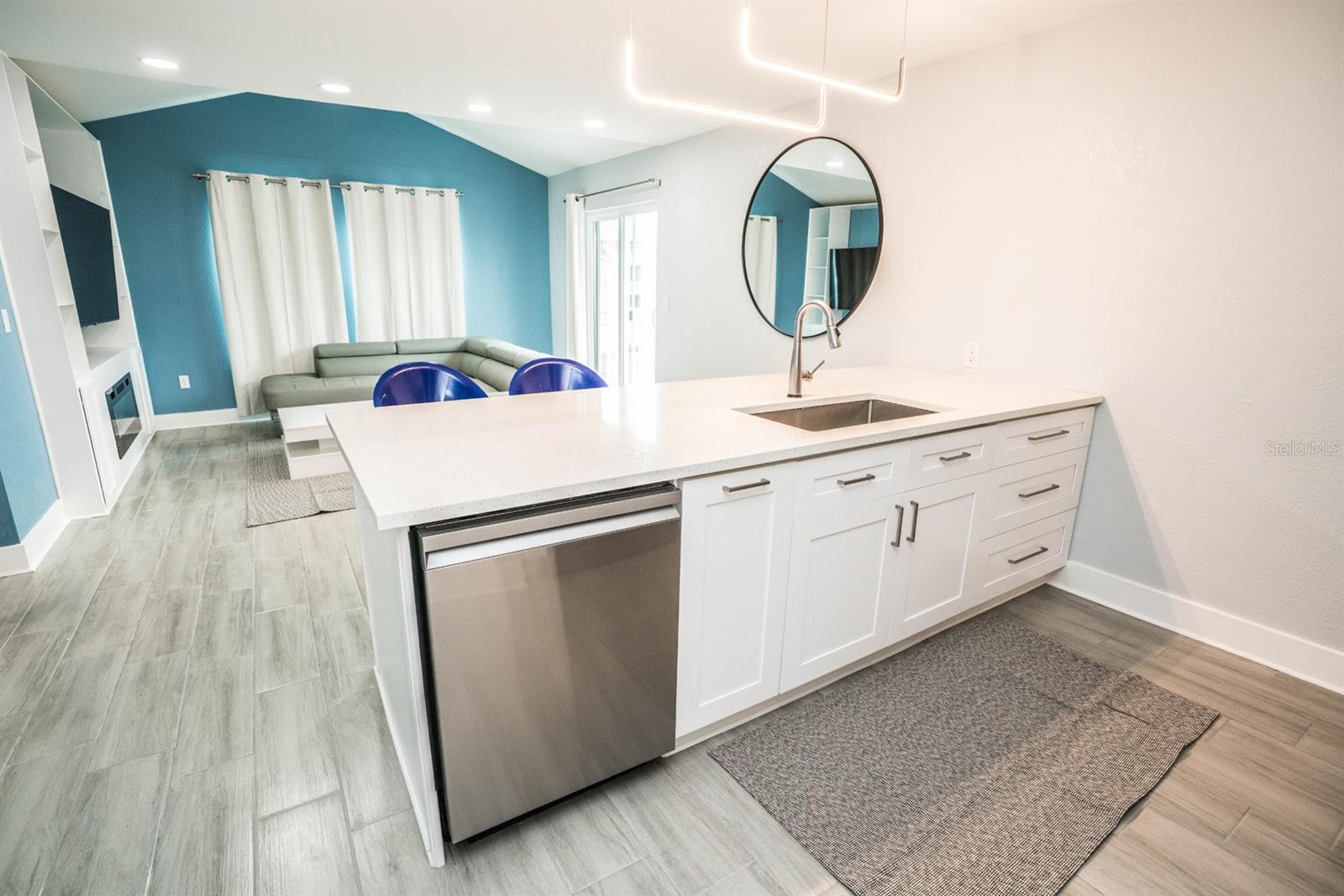 Image 11 of 30 For 5712 Biscayne Court 201