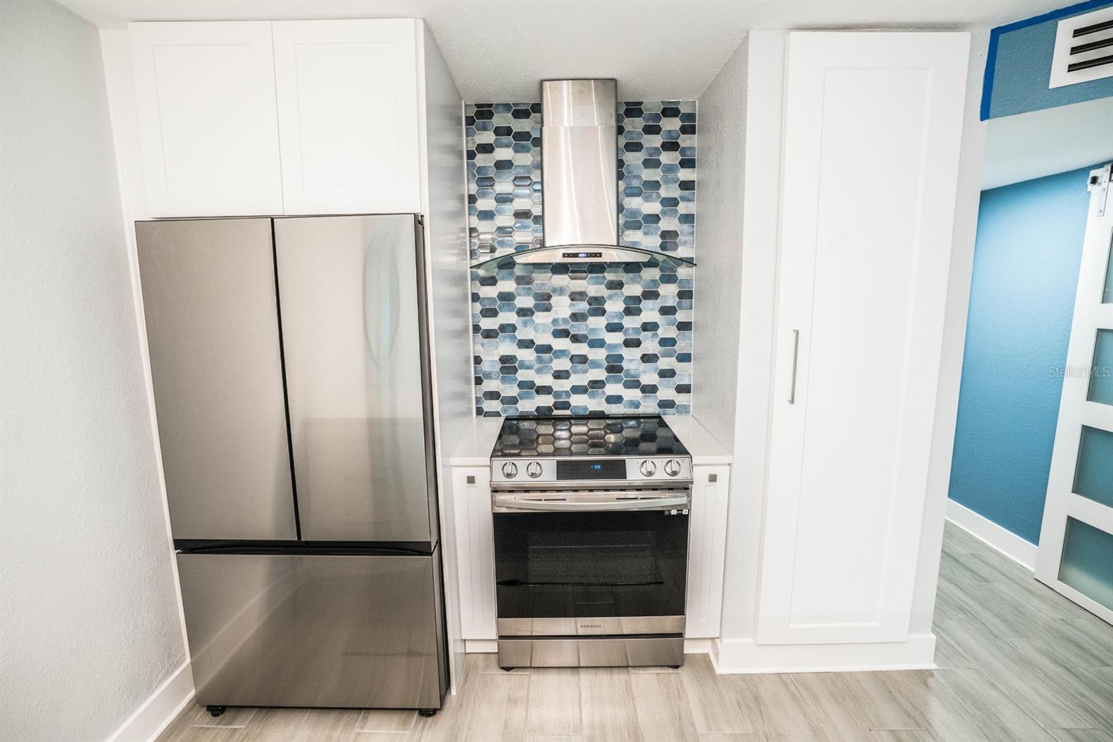 Image 12 of 30 For 5712 Biscayne Court 201