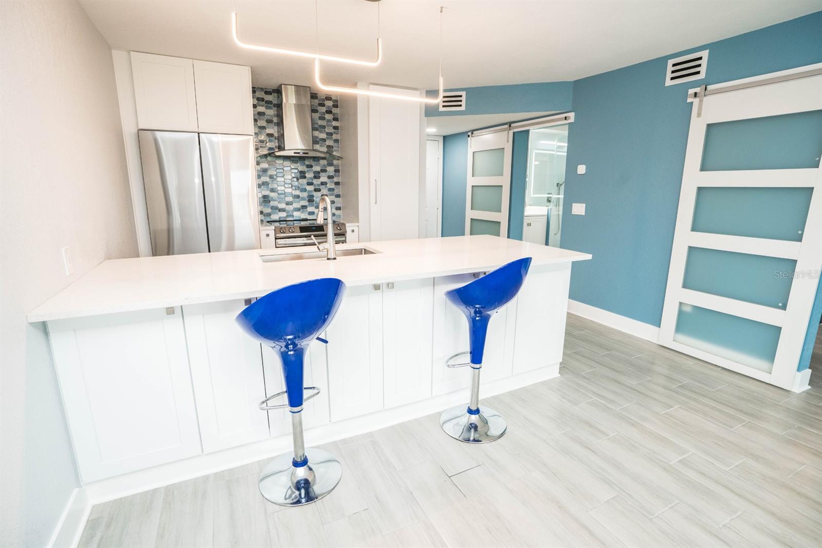 Image 17 of 30 For 5712 Biscayne Court 201