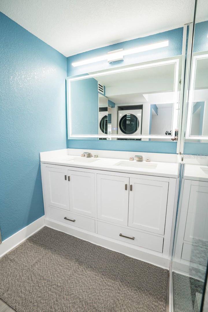 Image 25 of 30 For 5712 Biscayne Court 201