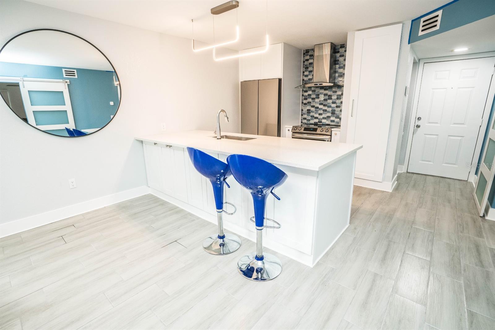 Image 9 of 30 For 5712 Biscayne Court 201