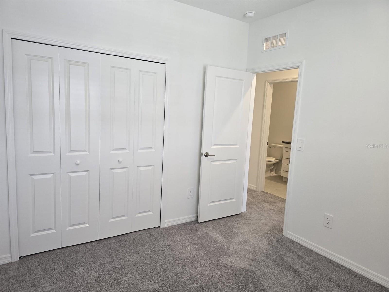 Image 21 of 38 For 10810 Fort White Court