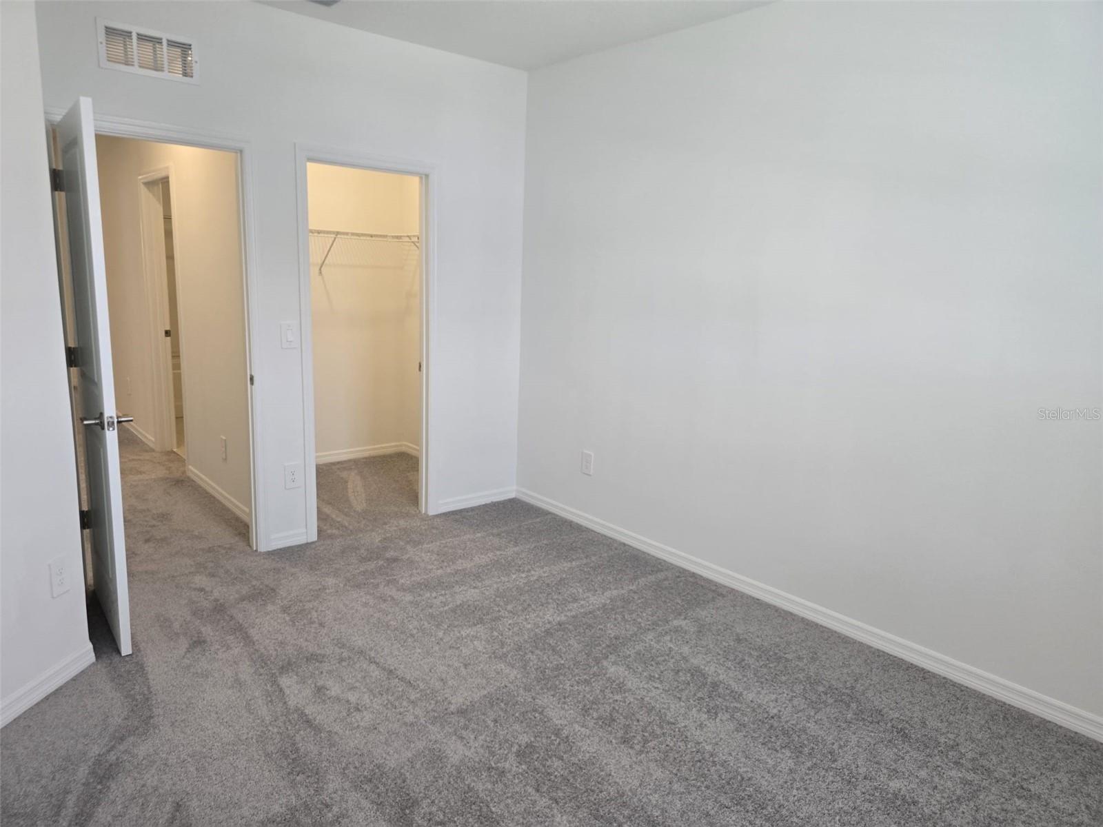 Image 22 of 38 For 10810 Fort White Court