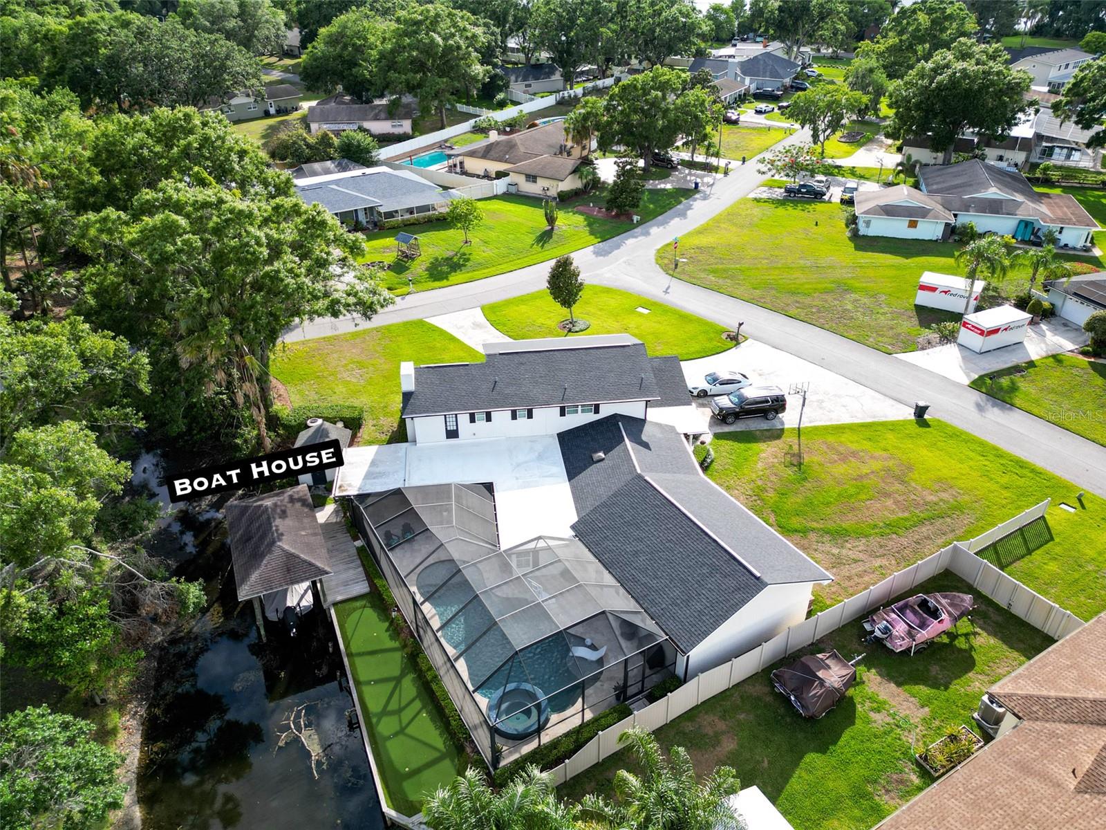 Listing photo id 98 for 3724 Fawn Grove Court