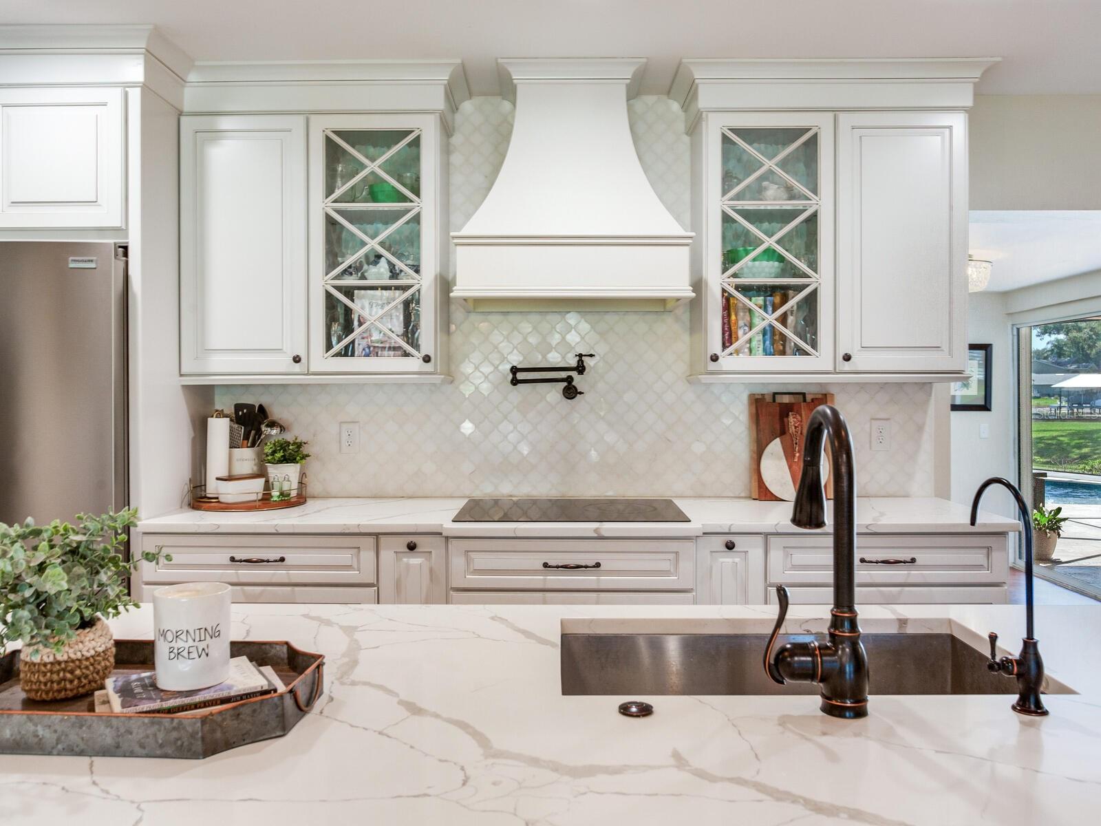 Listing photo id 0 for 3724 Fawn Grove Court
