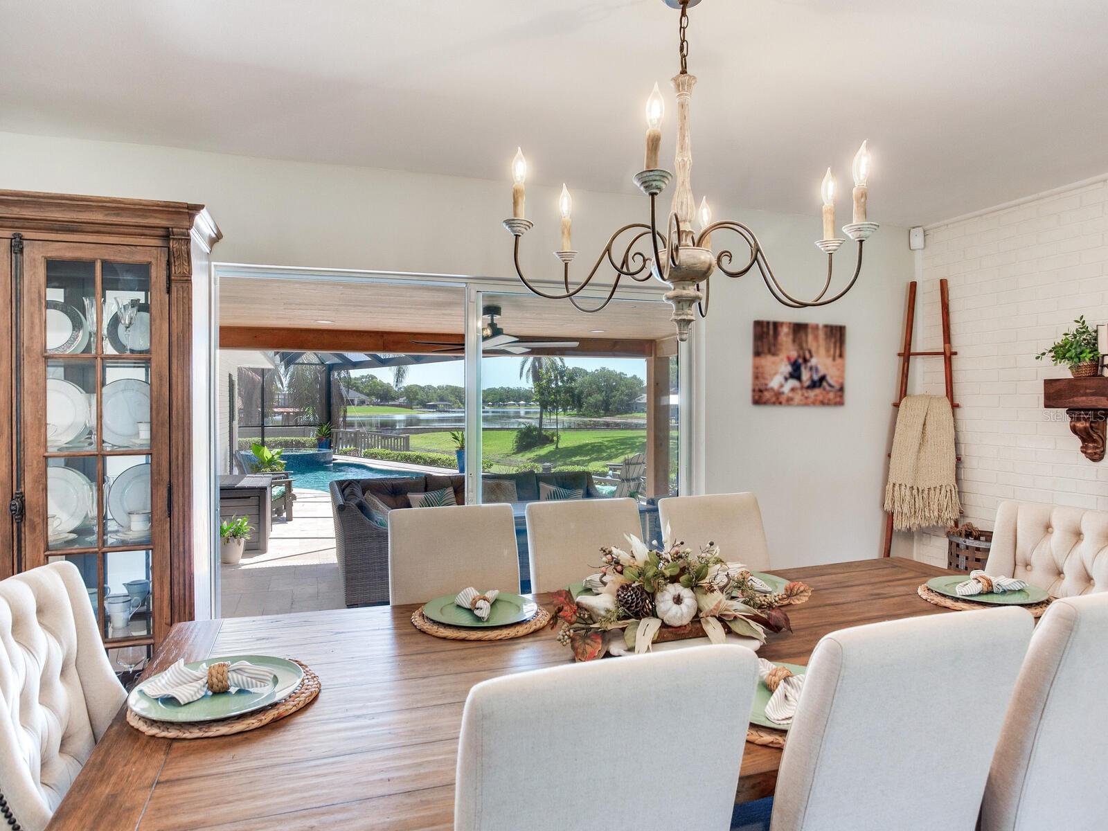 Listing photo id 31 for 3724 Fawn Grove Court