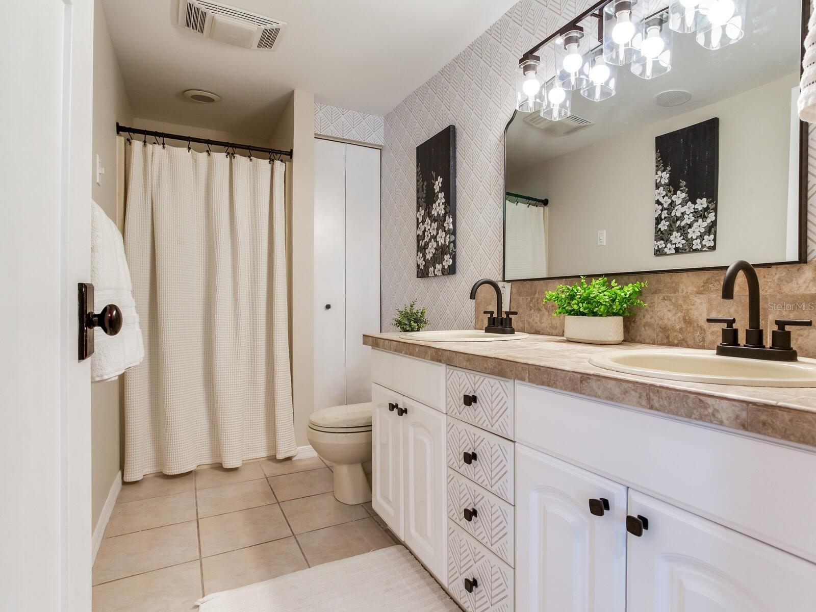 Listing photo id 41 for 3724 Fawn Grove Court
