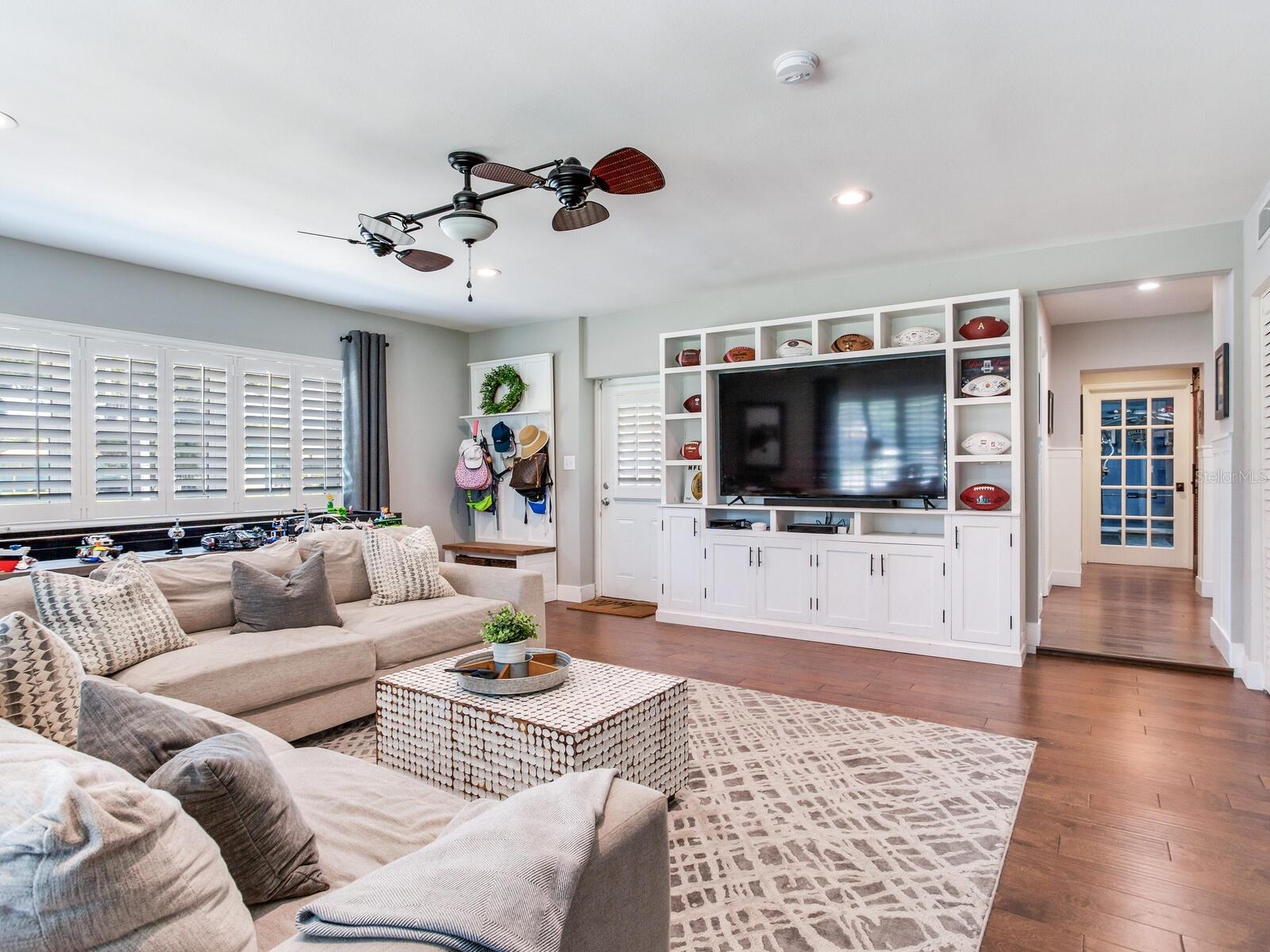 Listing photo id 53 for 3724 Fawn Grove Court