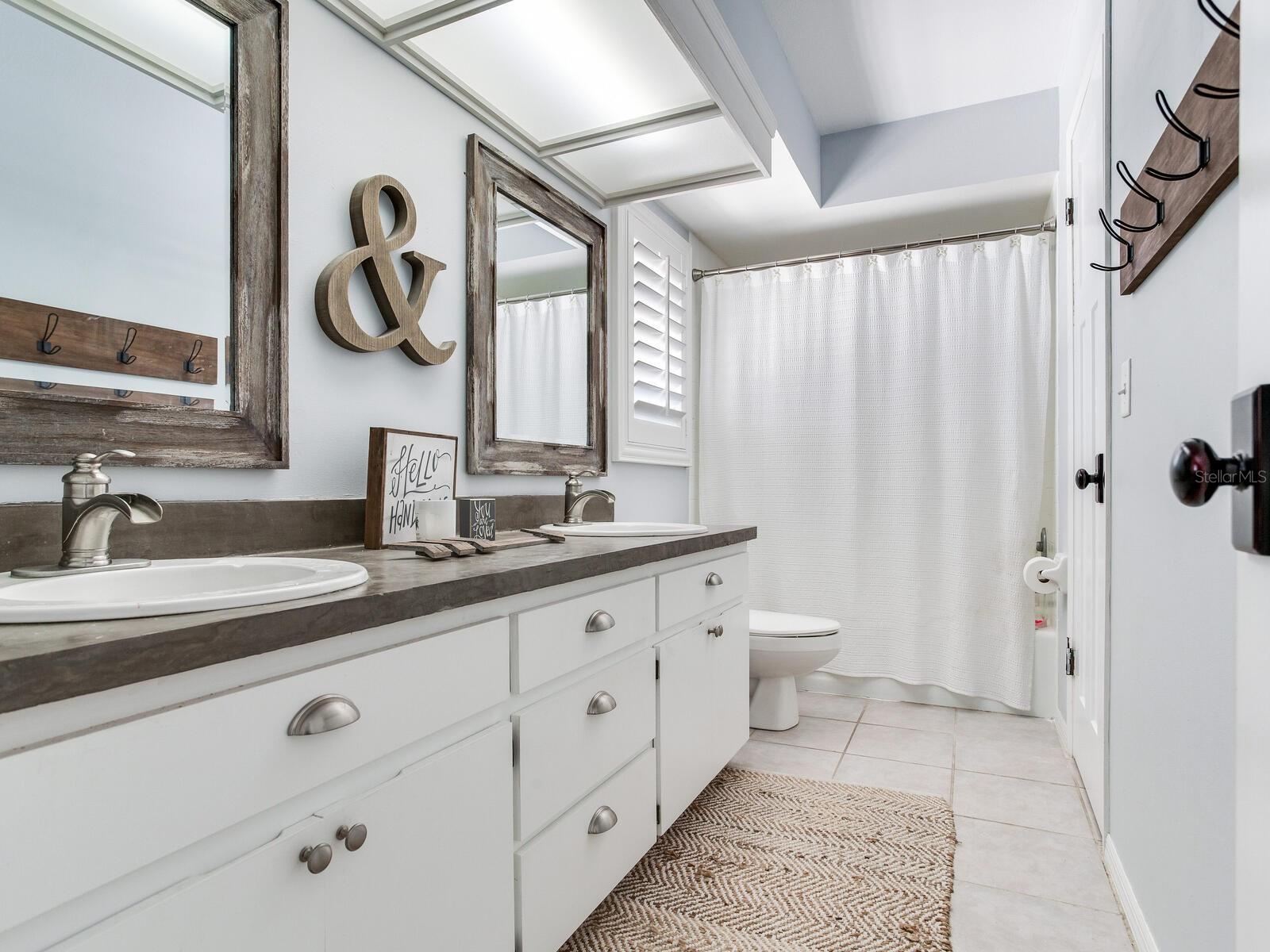 Listing photo id 61 for 3724 Fawn Grove Court