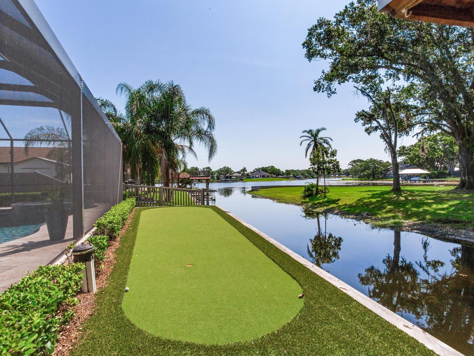 Listing photo id 75 for 3724 Fawn Grove Court
