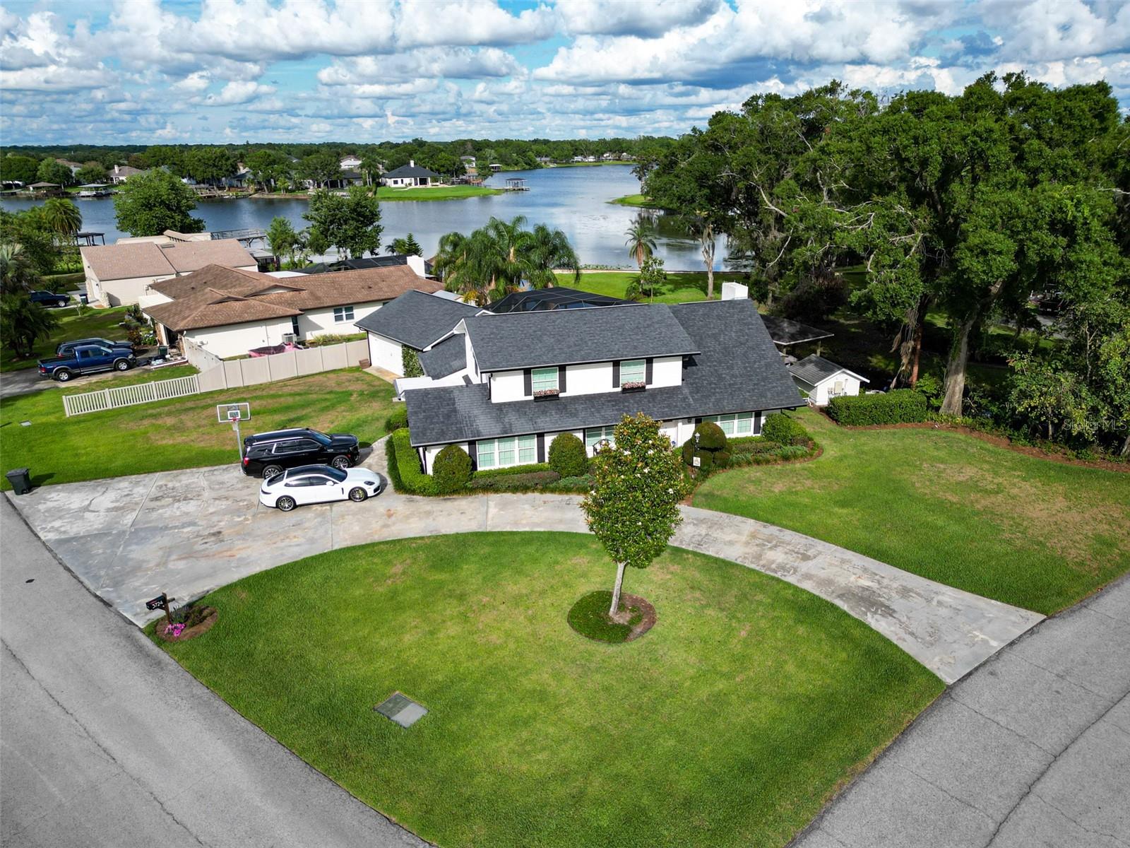Listing photo id 84 for 3724 Fawn Grove Court