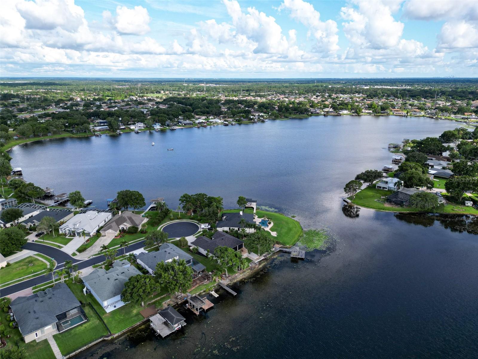 Listing photo id 95 for 3724 Fawn Grove Court