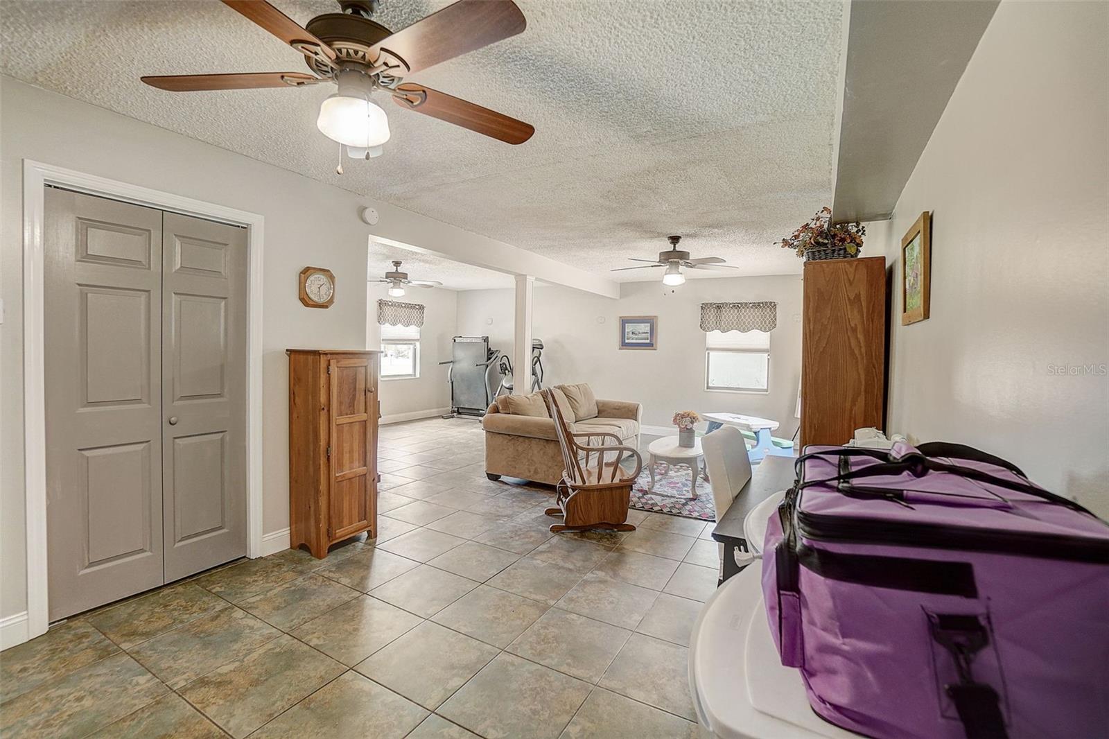 Image 22 of 42 For 611 Shore Drive E