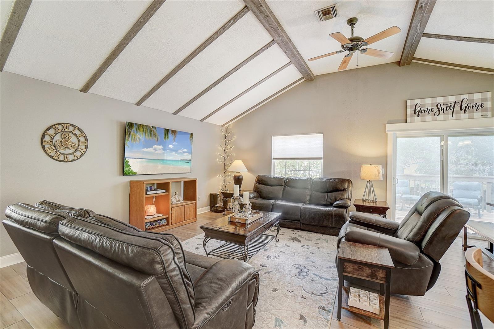 Image 5 of 42 For 611 Shore Drive E