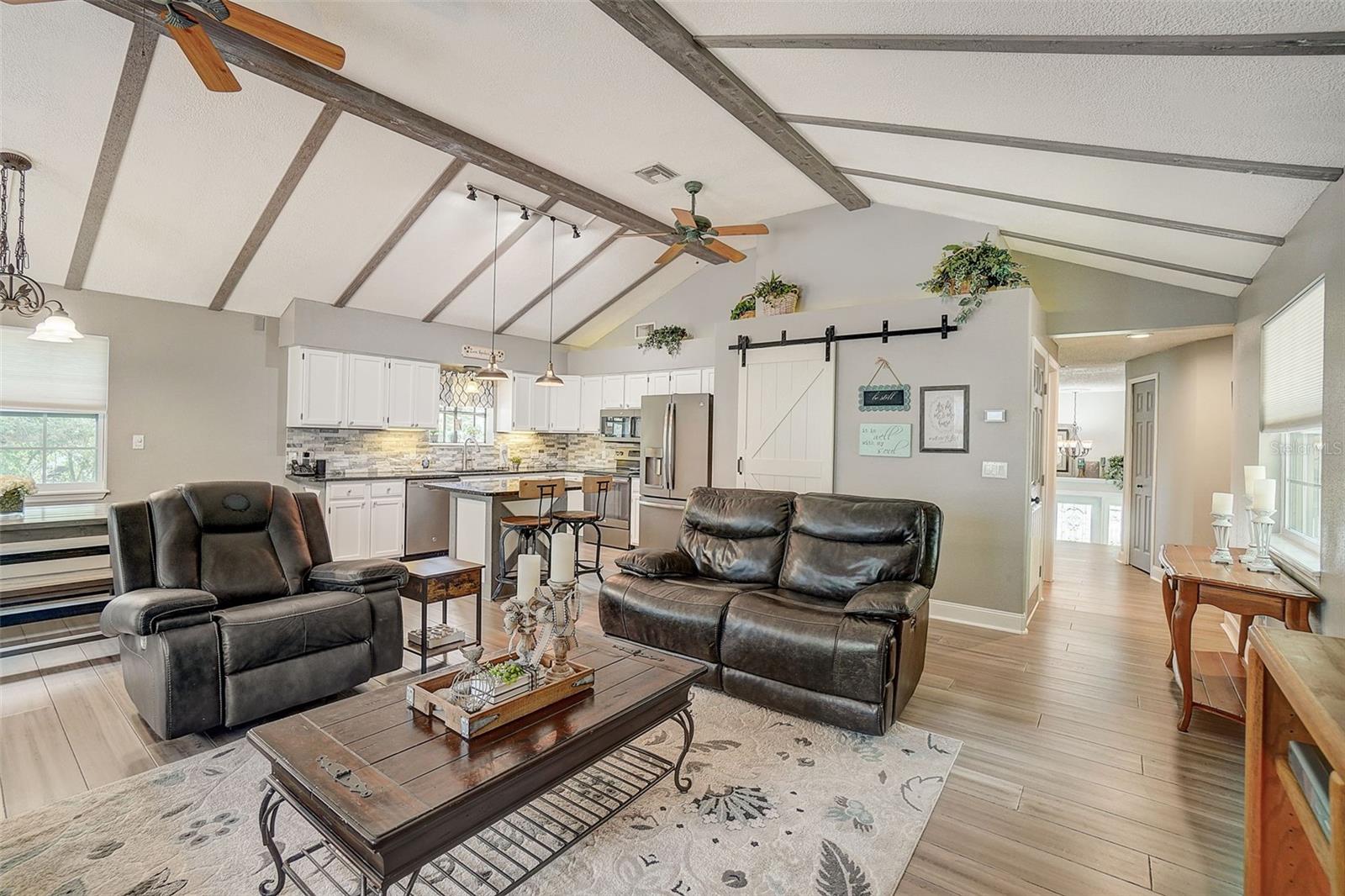 Image 7 of 42 For 611 Shore Drive E